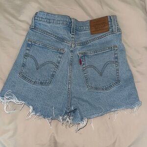 Levi's Women's 26 Light Blue high waisted ribcage Frayed Denim Shorts